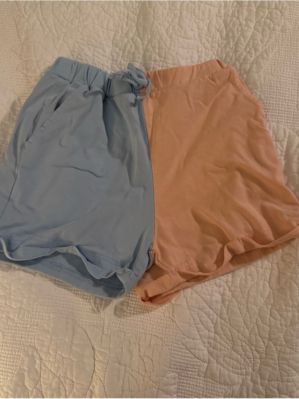 SHEIN Two-Tone Blue and Peach Kids Lounge Shorts